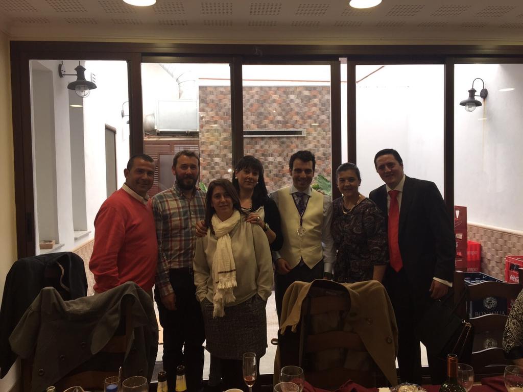 elitran's tweet photo. Comida con el pregonero!!!! http://t.co/MixDas80Hh