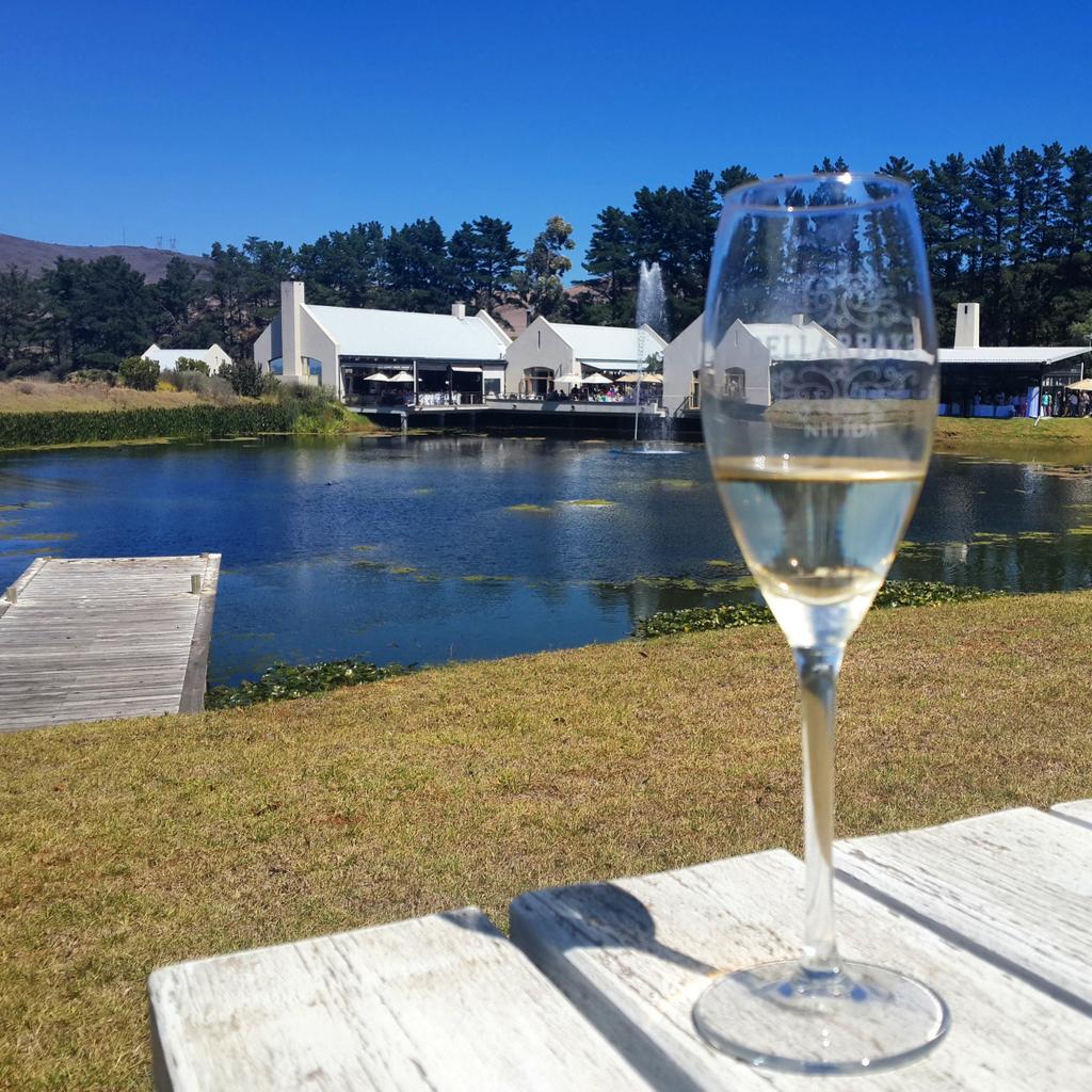 BeingBrazen's tweet photo. Was a glorious day at @NitidaWine today #cellarbake ... http://t.co/JZqb6Iq44A