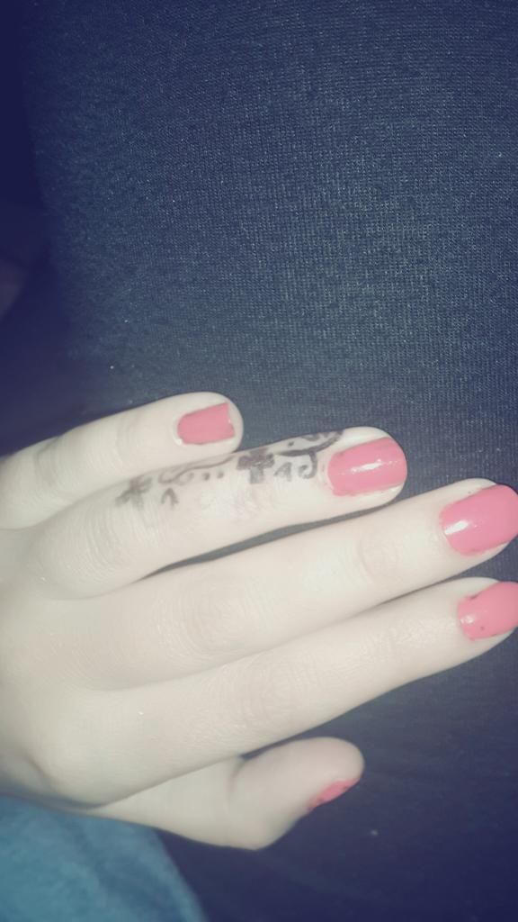 haboosh2124's tweet photo. انت ولمست ايدك عندي بلحياااه ...يعني السعادة بشتاا اشكالها💖💖💖💖💖💖💖💋 http://t.co/yPTFKckpRZ