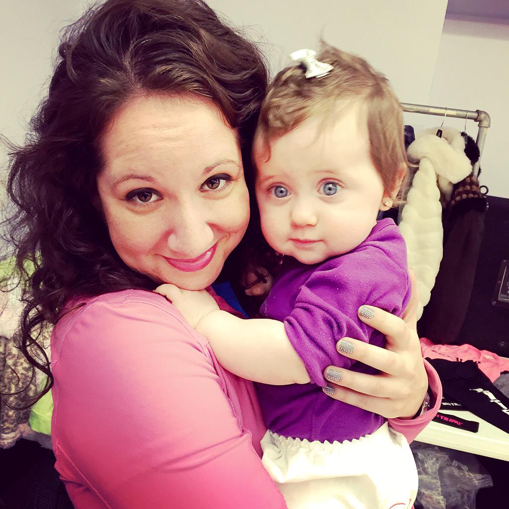 yvettekojic's tweet photo. Today is the day I steal @rachelleraksas' baby!!! @TheBwayWorkshop #sasclass #lilsas #broadwayworkshop http://t.co/bQNirZewjt