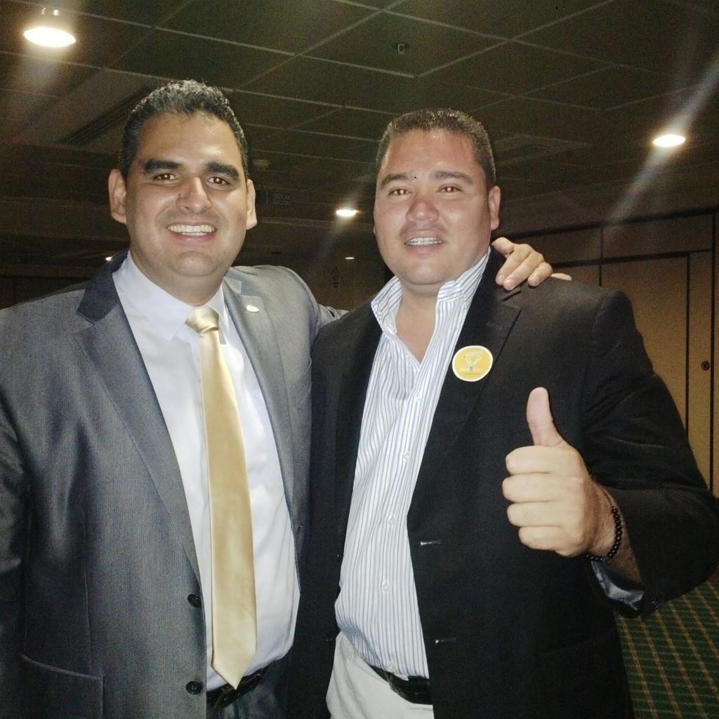 ZurisadayColoni's tweet photo. #modoconecta http://t.co/z1vsoUab51