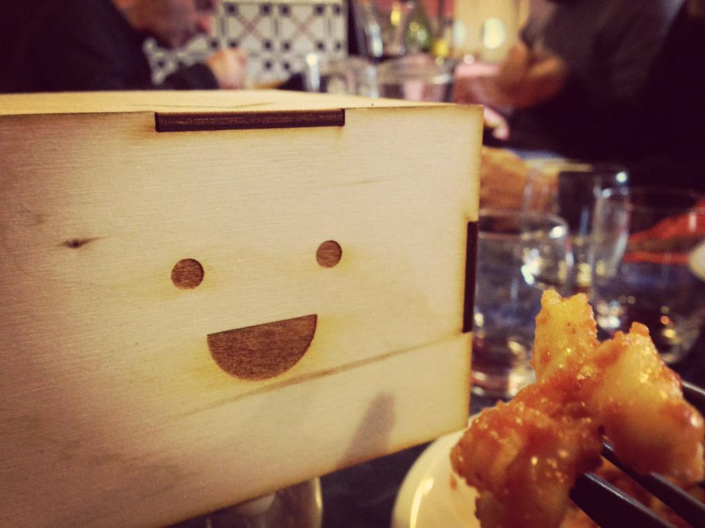 RuralHub's tweet photo. Pausa pranzo per #cubetto che gradisce  la #pasta fatta a mano coi #graniantichi :) per ora basta #coding ;) http://t.co/3IadJQ5XDX