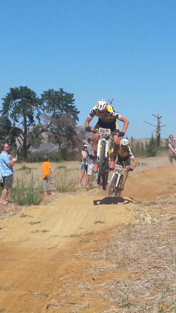 DiThande's tweet photo. V chauffed to capture this action shot of Jaro a couple of 100m away from winning the #CapeEpic2015  @jaroslavkulhavy http://t.co/Qoocb7aMRB