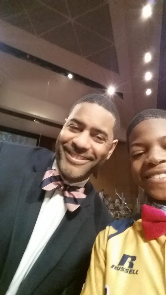 GMHarstonII's tweet photo. @om3 @TrinityChicago joins the @JRWChicago selfie list &amp; signed petition https://t.co/50YtrGUoPs. #WeWonJRW http://t.co/eptuddV9gK