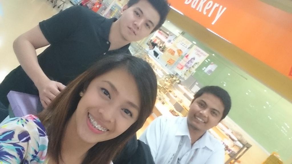 marylishhh's tweet image. Team V for Team Valenzuela #boothing