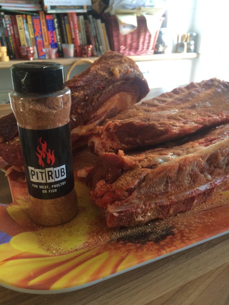 TheFlamePit's tweet image. Meat is ready with our #pitrub 😄🔥