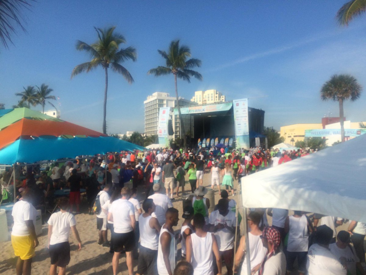 LS_JUNTOS's tweet photo. “@BELLOERIK: I'm at Fort Lauderdale Beach Park in Fort Lauderdale, FL https://t.co/Y3yKbdm0iU http://t.co/qnSakCgwhX”
