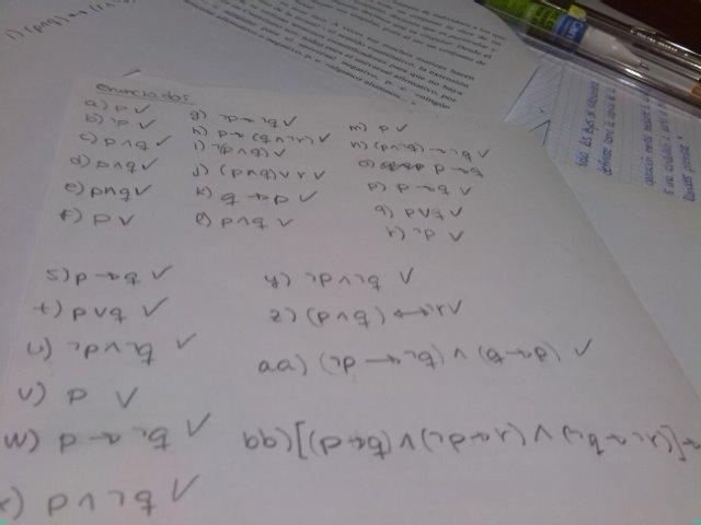 SeanC_M's tweet photo. @xClarissaAFray YA ESTOY ESTUDIANDO http://t.co/i02El6KFWT