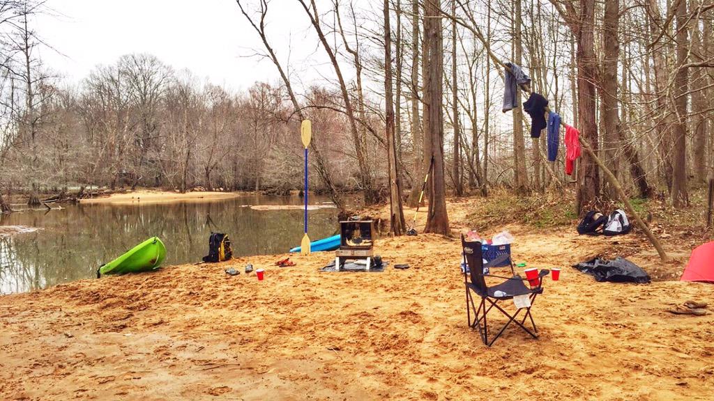 griffinking17's tweet photo. Life is better on the water #watersbluff http://t.co/MYYMsaaF3h