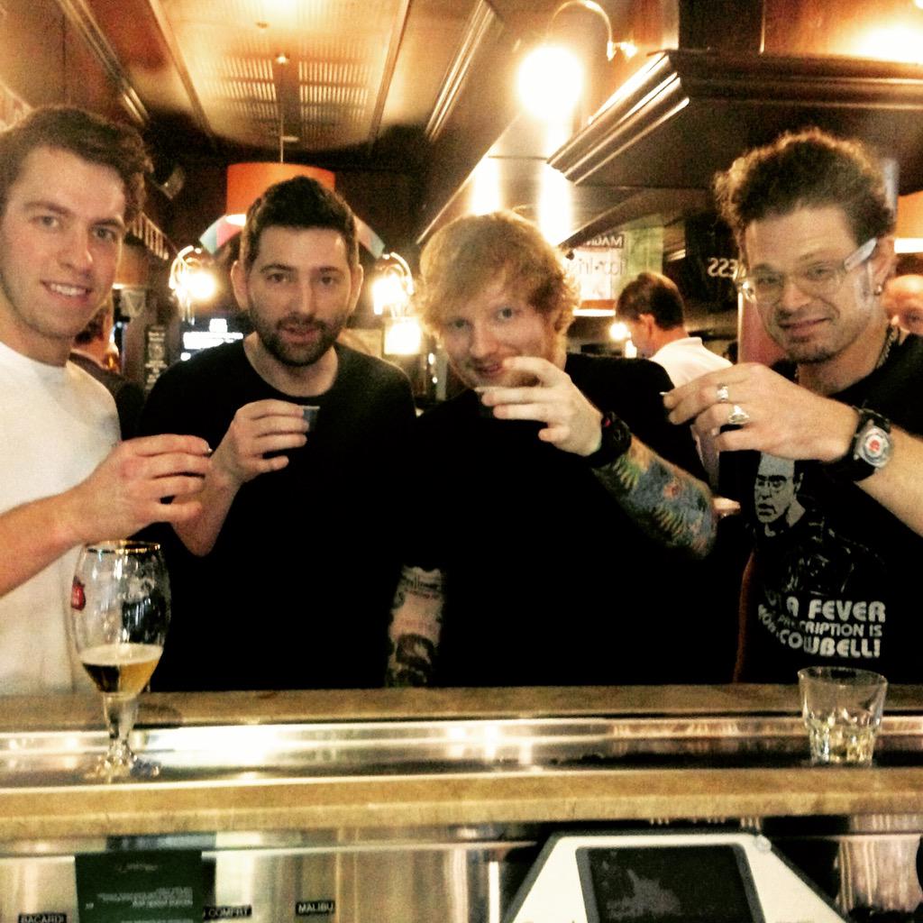 MickOMalleys's tweet photo. Cheers to you @edsheeran Thanks for visiting and rocking the river city for the past few nights! X http://t.co/Mvhc8ZeQAN