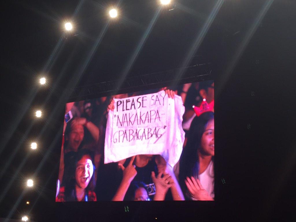 1damarvel's tweet photo. "@SMARTPromos: Liam read some crazy signs! What would you tell them if you were here? #Smart1D http://t.co/oOUaZqSrZQ"
