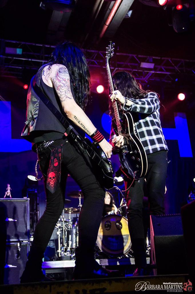 Cool shots of Todd &amp; Frank in Porto Alegre by Barbara Martins