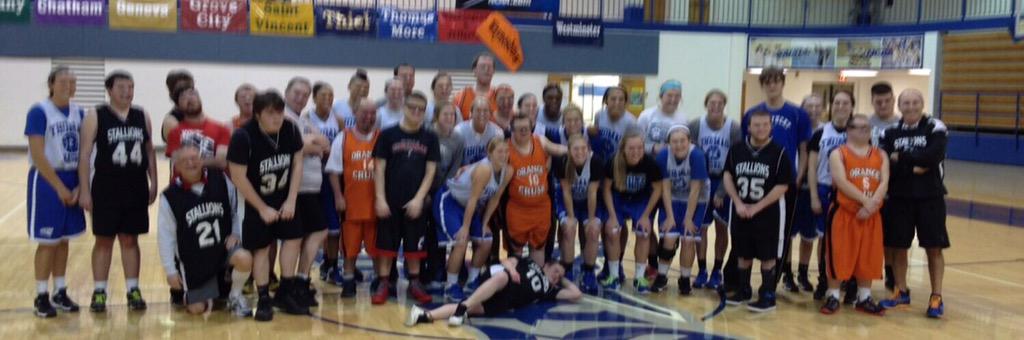 SO_NKY's tweet photo. Pic full of champions. SO Stallions 2014 state champs. SO Crush 2015 state champs. TMC Saints 2015 national champs! http://t.co/SpktTD6u6N