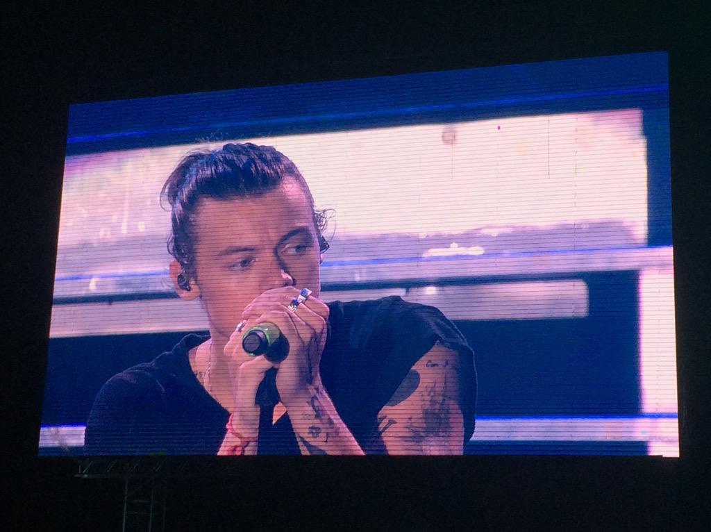 gretchenho's tweet image. Encore #OneDirectionMNL #Smart1D #Spinnr1D