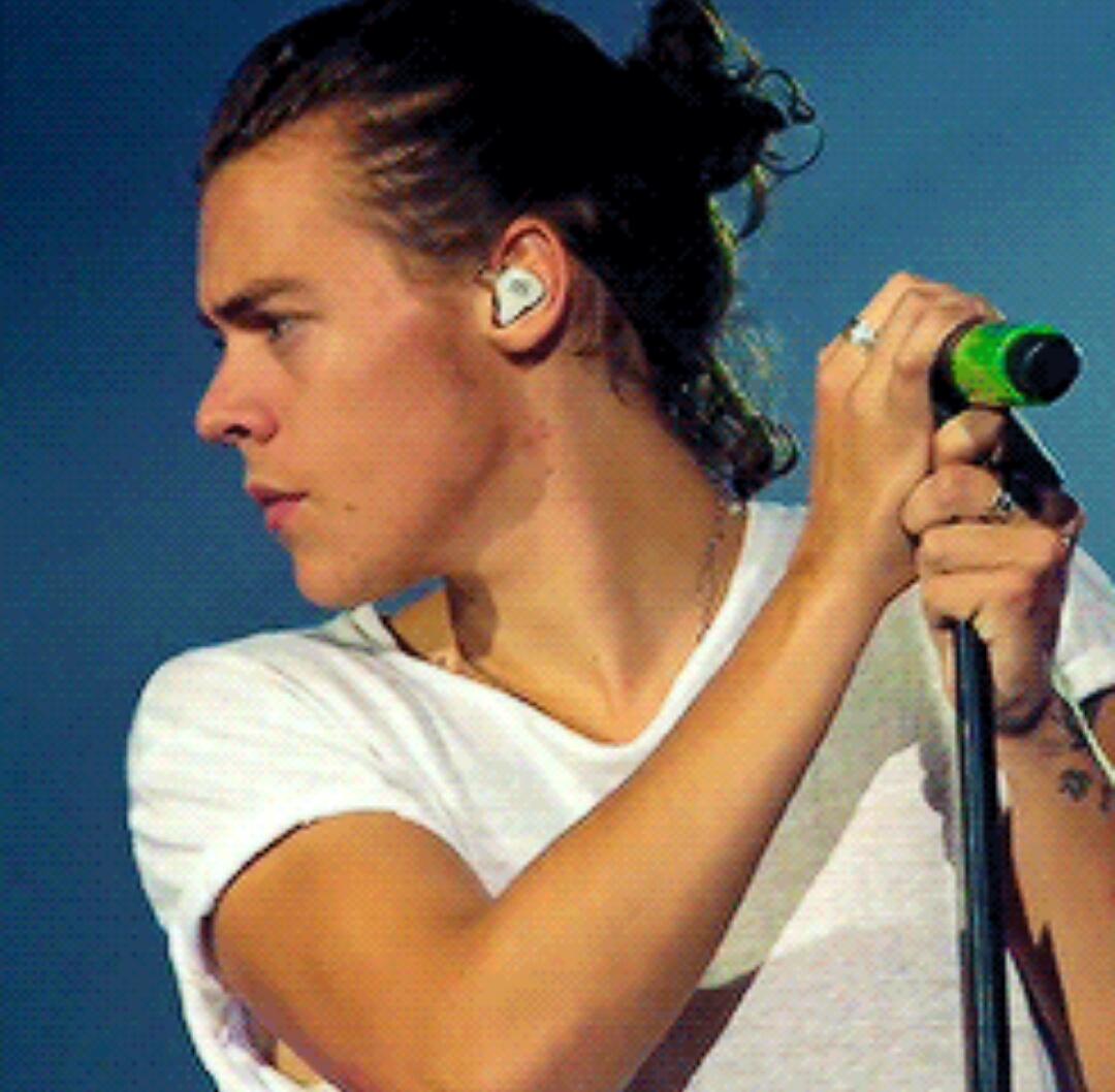 a21love1d's tweet photo. 最近フォロワーさんあんまり増えないからフォロー祭り💞
大阪住みHarryGirlです😊
boys愛してます

#DirさんRT 
#RTしたDirさん全員フォローする 
#KCAᅠ #Vote1DUK http://t.co/6LShepLYNX