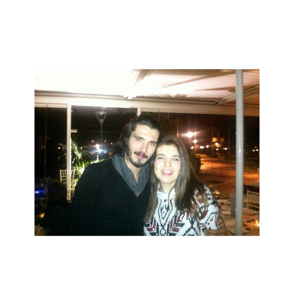 PauHache's tweet photo. La mejor cena de mi vida 😍💕 http://t.co/KjXJvtvOiS