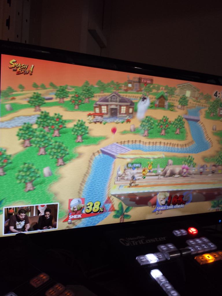 Ach3nar's tweet photo. Le top des joueurs FR de @SuperSmashBrosU sont dans @SmashBroGamers @smade 15h a 18h ! Gogo ! http://t.co/p2YoZL8SJU http://t.co/kiUVJ8RtHX