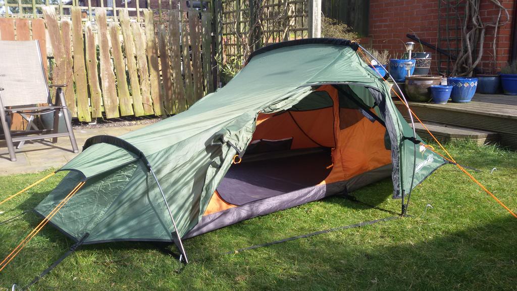 MrRichardC's tweet photo. New tent put up outside for first time - ready for summer backpacking trips. Spacious and stable @vango #Banshee200 http://t.co/aL80xU6WCt