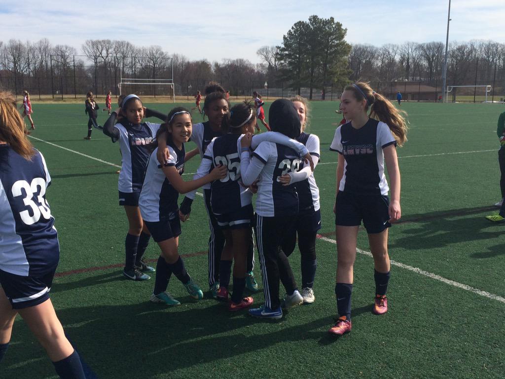 CoachFernando87's tweet photo. Great win to secure the championship game at 2:30. Great job U-14 blue! http://t.co/BIbyf0S9Y0