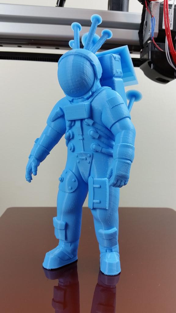 QUESTPACT's tweet photo. Awesome detail! #3dprinting #3dprint #FELIXprinters #Felix3 #ExcelFil @FELIXprinters @voltivo @Cubicity3D #astronaut http://t.co/3t7efZbDsX