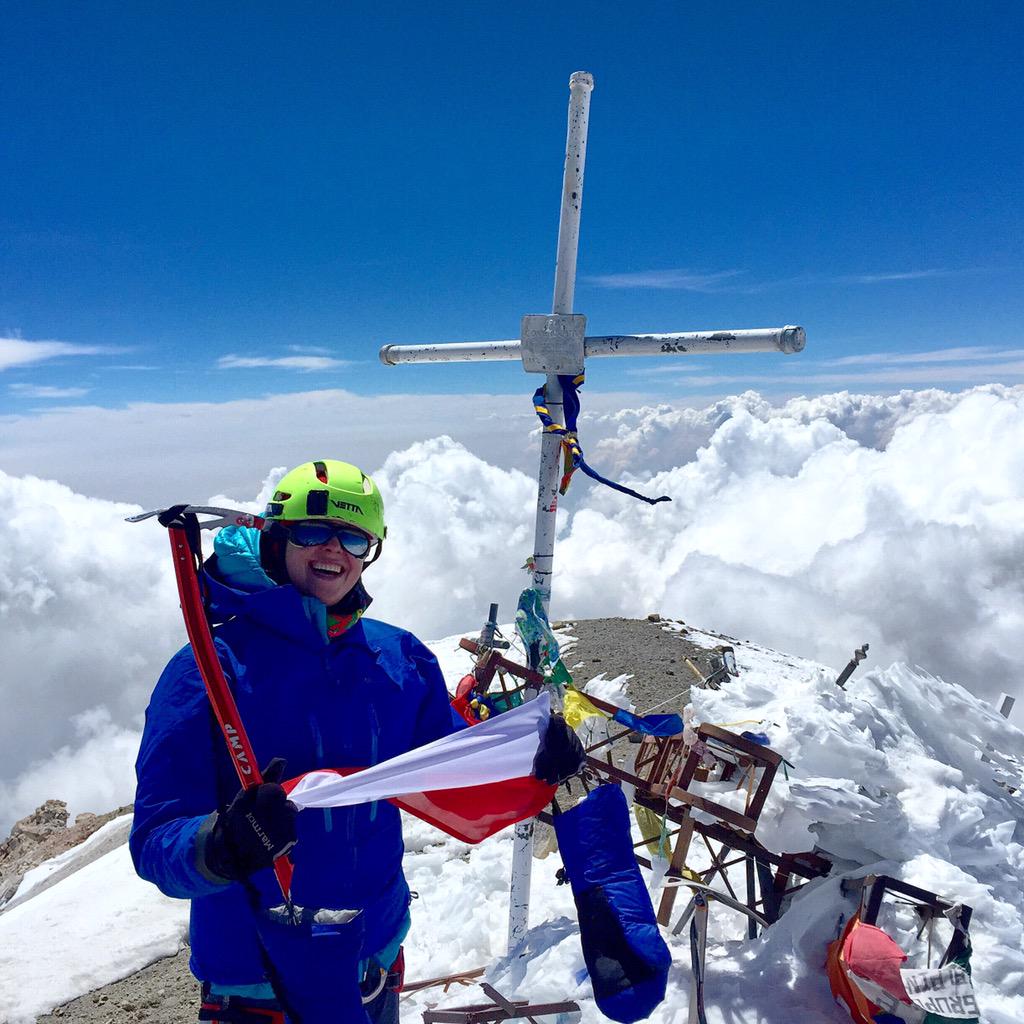 ewawachowicz's tweet photo. Pico de Orizaba zdobyty. To mój czwarty i póki co najtrudniejszy szczyt w Koronie Wulkanów Ziemi:-) http://t.co/FCAaDCC21J