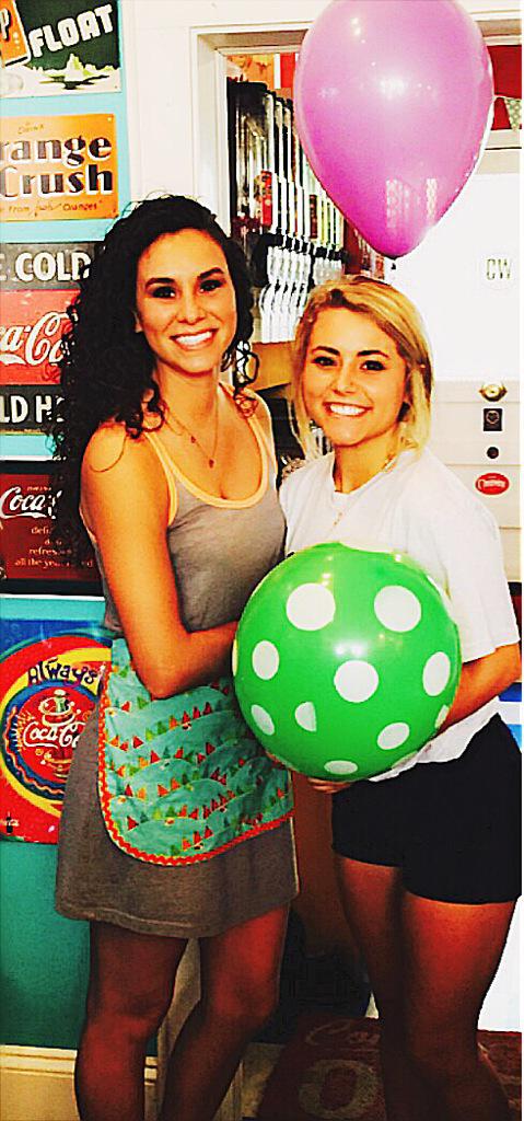 SassafrasWP's tweet photo. Last day of the art fest! Stop in 4 a cold soda pop or sweet snack! #sassafras #sweets #candy http://t.co/Y4ebVIH1WW