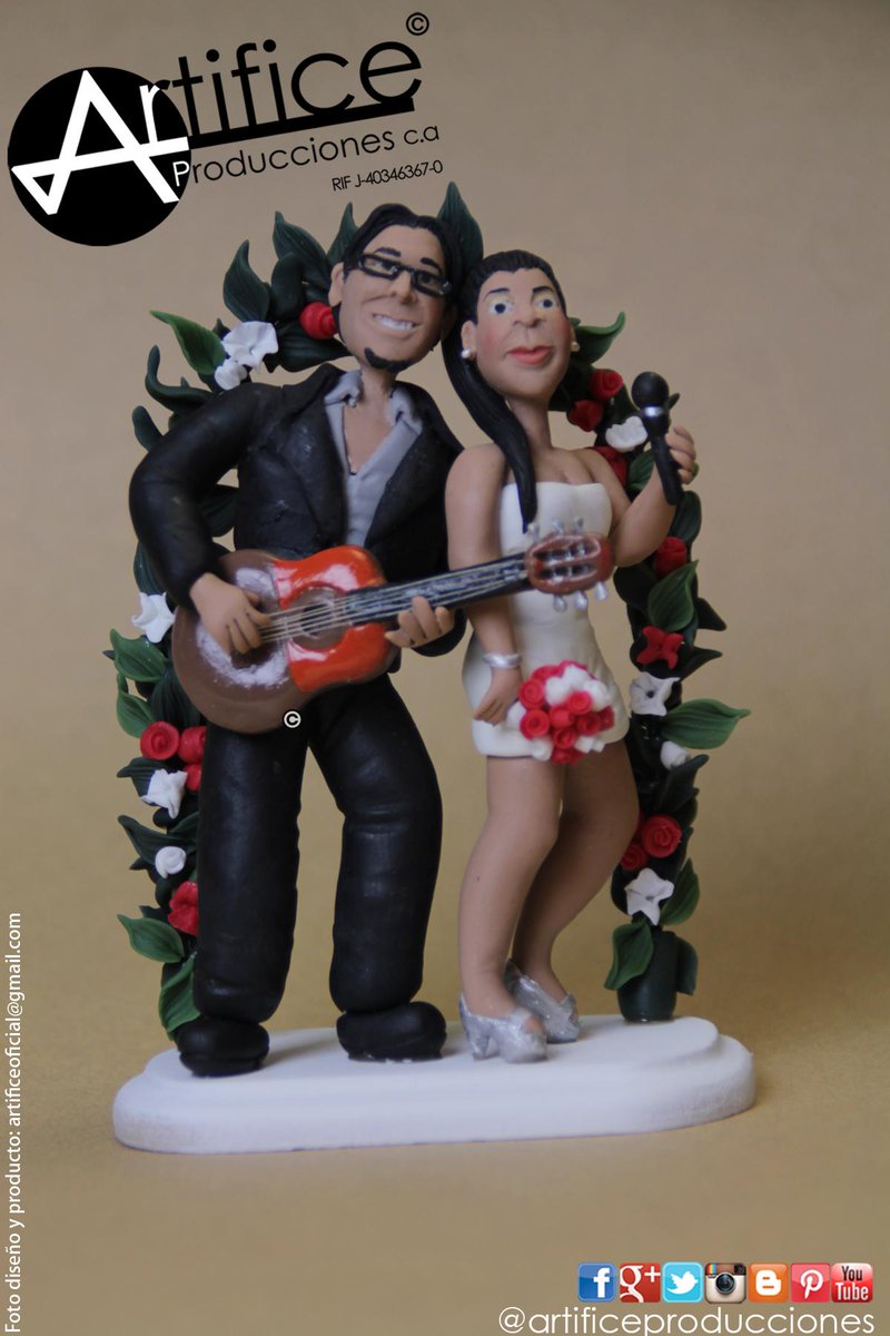 Artificeoficial's tweet photo. @EtsyWeddingTeam All decoration for your wedding Centerpieces. Memories. Glasses and toast your caketopper http://t.co/8MkbC1w4pb