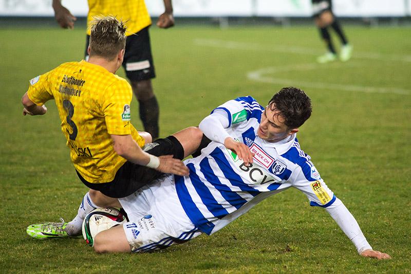 Alioski gets tackled during the game Alioski gets tackled during the game