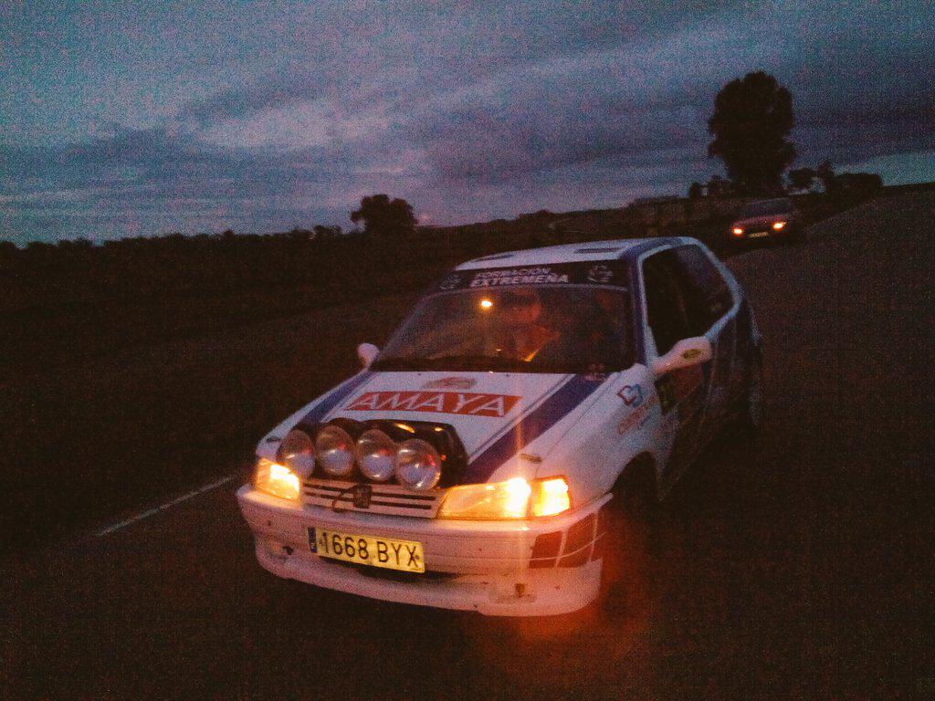 MundoRallyes's tweet photo. Algunas imágenes más de la salida al TC9 del @accampanario. Penúltimo tramo del rally. #CEXRA http://t.co/7RryaW8Pmm
