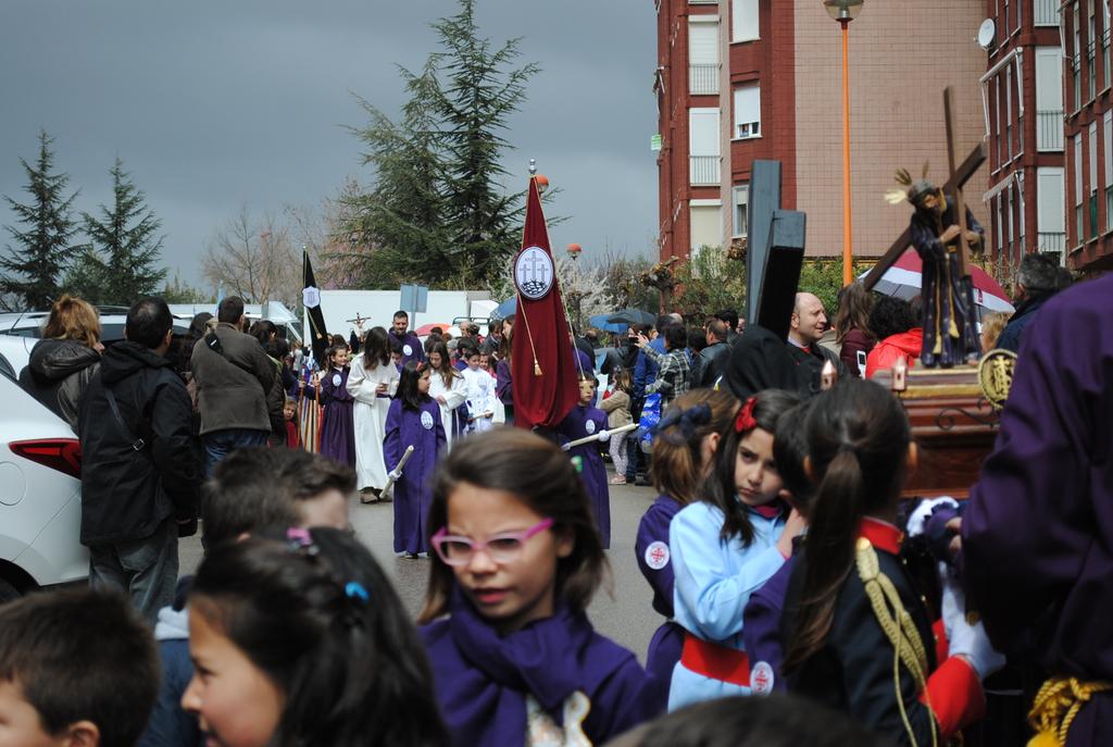 bpilonalta's tweet photo. Muy bonita la procesión de hoy!!!... http://t.co/gYff79EgJ9
