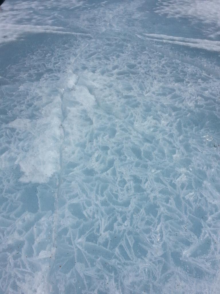 skylerpatch's tweet image. Went for a walk on the ice :) frost is so beautiful