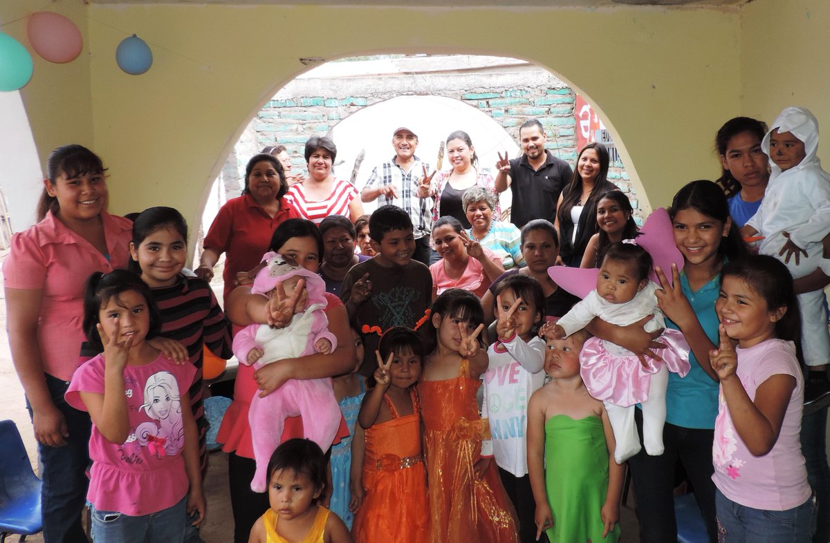 Reme_pulido's tweet photo. Así festejaron el inicio de la Primavera los niños del Batayaqui. http://t.co/71Wh6RAu65