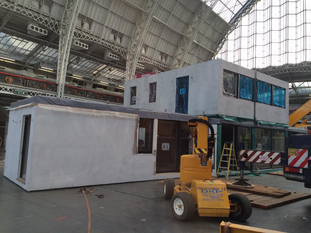 scselectricaluk's tweet photo. The big build is done and looks brilliant....time to sleep for 7 days straight!  😴 #idealhomeshow @FutureformUK @HB http://t.co/S6wB1cijeW