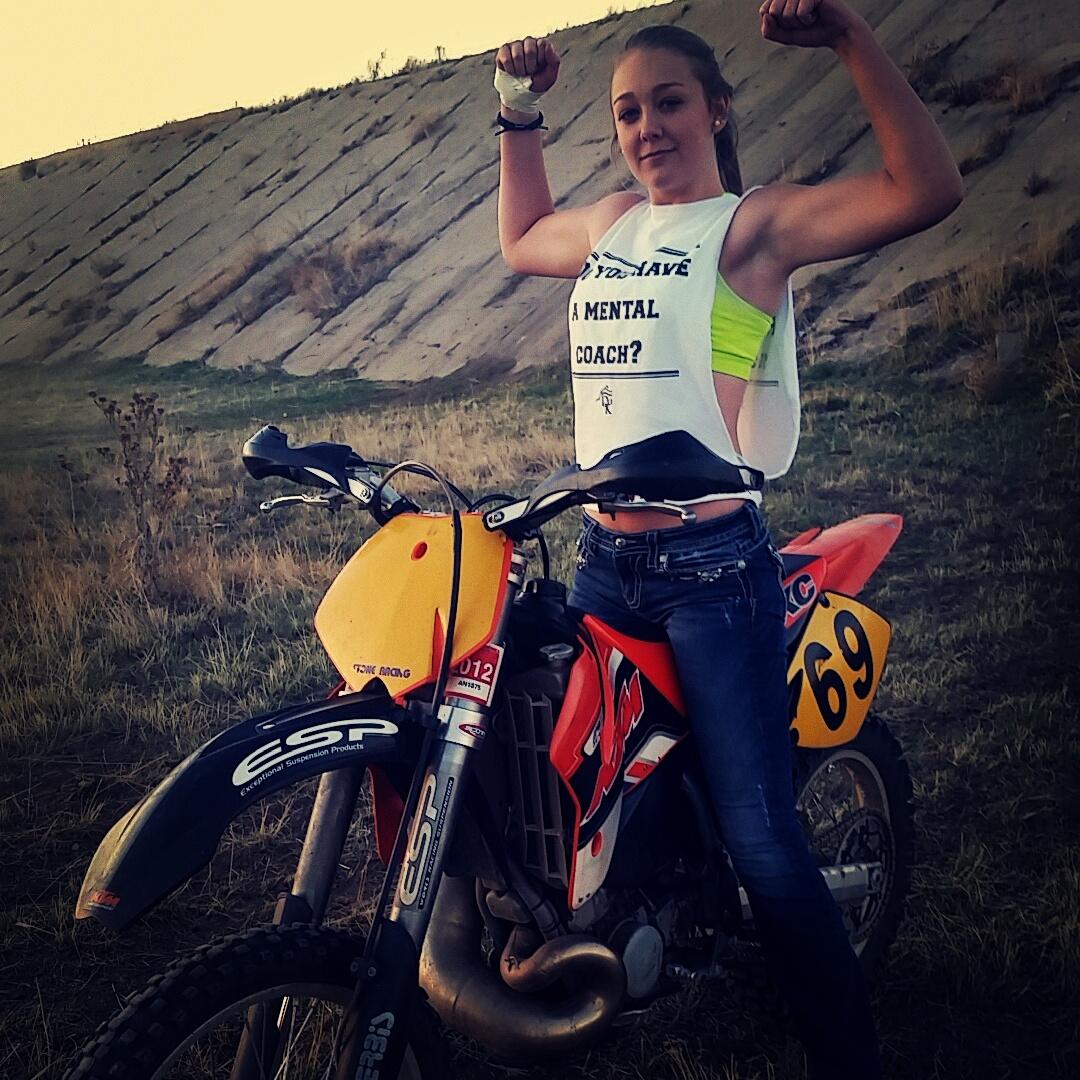 mokinggg5280's tweet photo. #WhenInDoubtThrottleOut💪🚵��😎 http://t.co/O5b1NBUIC1