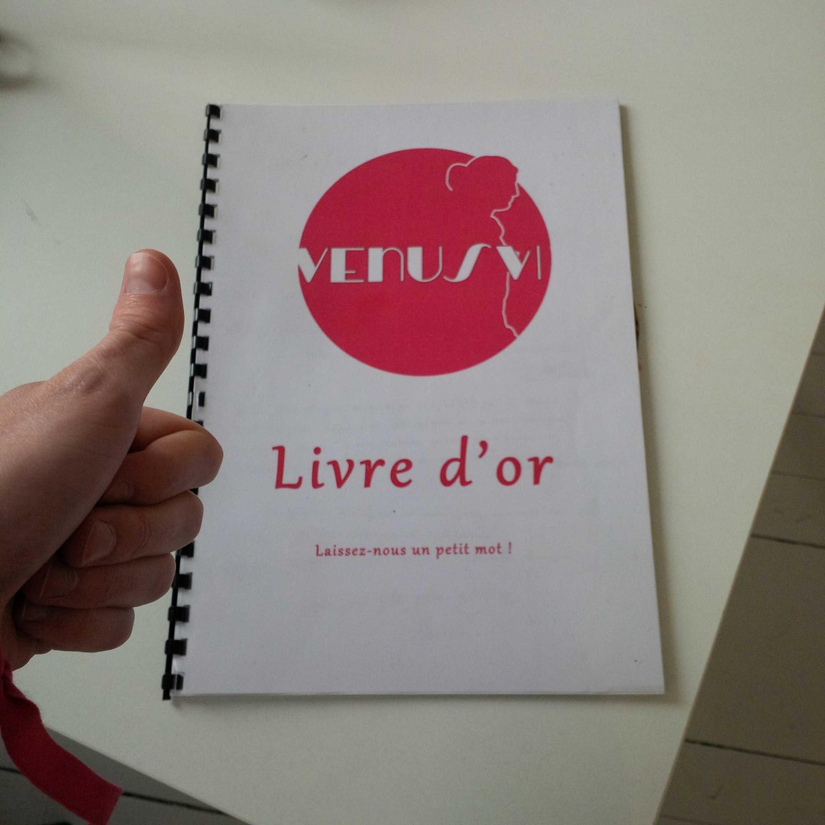 Merci à tous pour votre participation et pour vos gentils mots ! Les shootings c'est fini et c'était top !