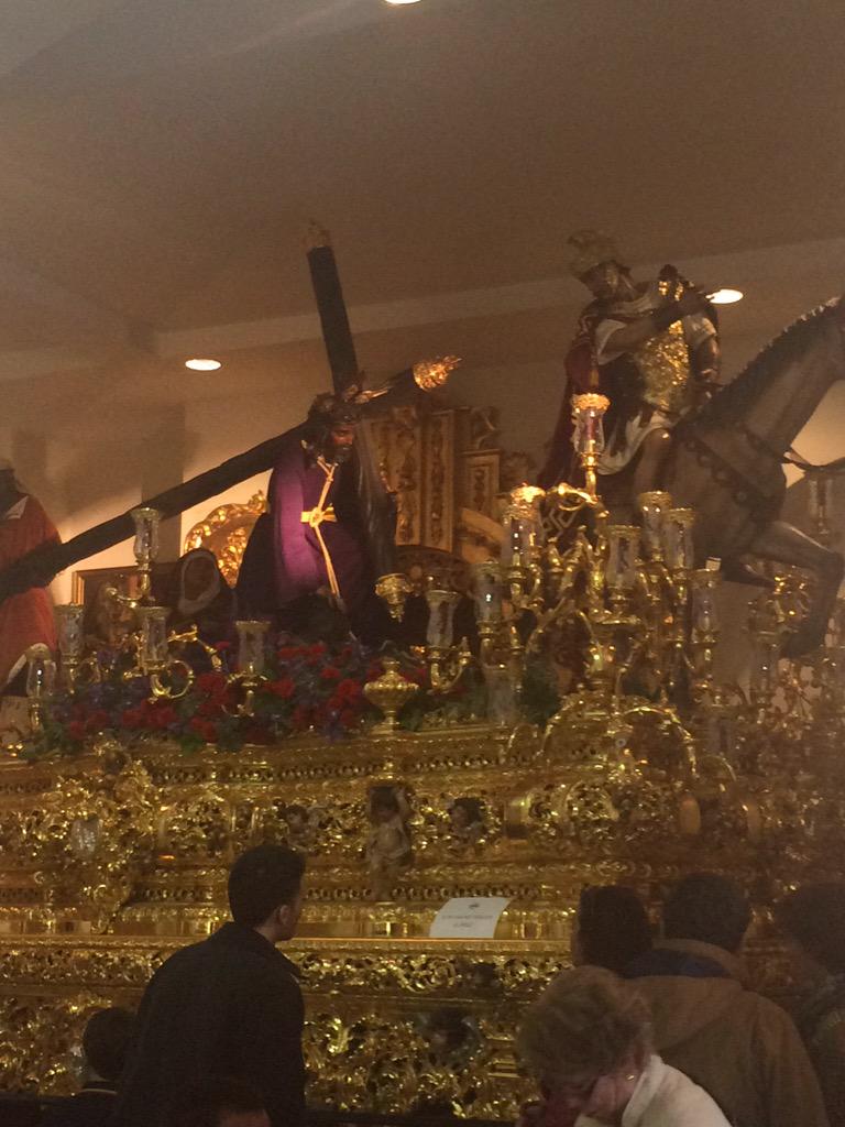 alexjaramago's tweet photo. Pedazo de día rodeado de los míos pasando el domingo de sevillana maneras @CanijoR7 @Xio_MR @marycrno http://t.co/TYWJFC21IT