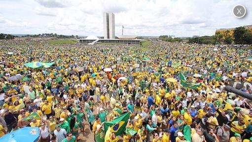 suelyrocha's tweet image. #EiDilmaPedePraSair 

Ou NÓS sairemos às ruas.