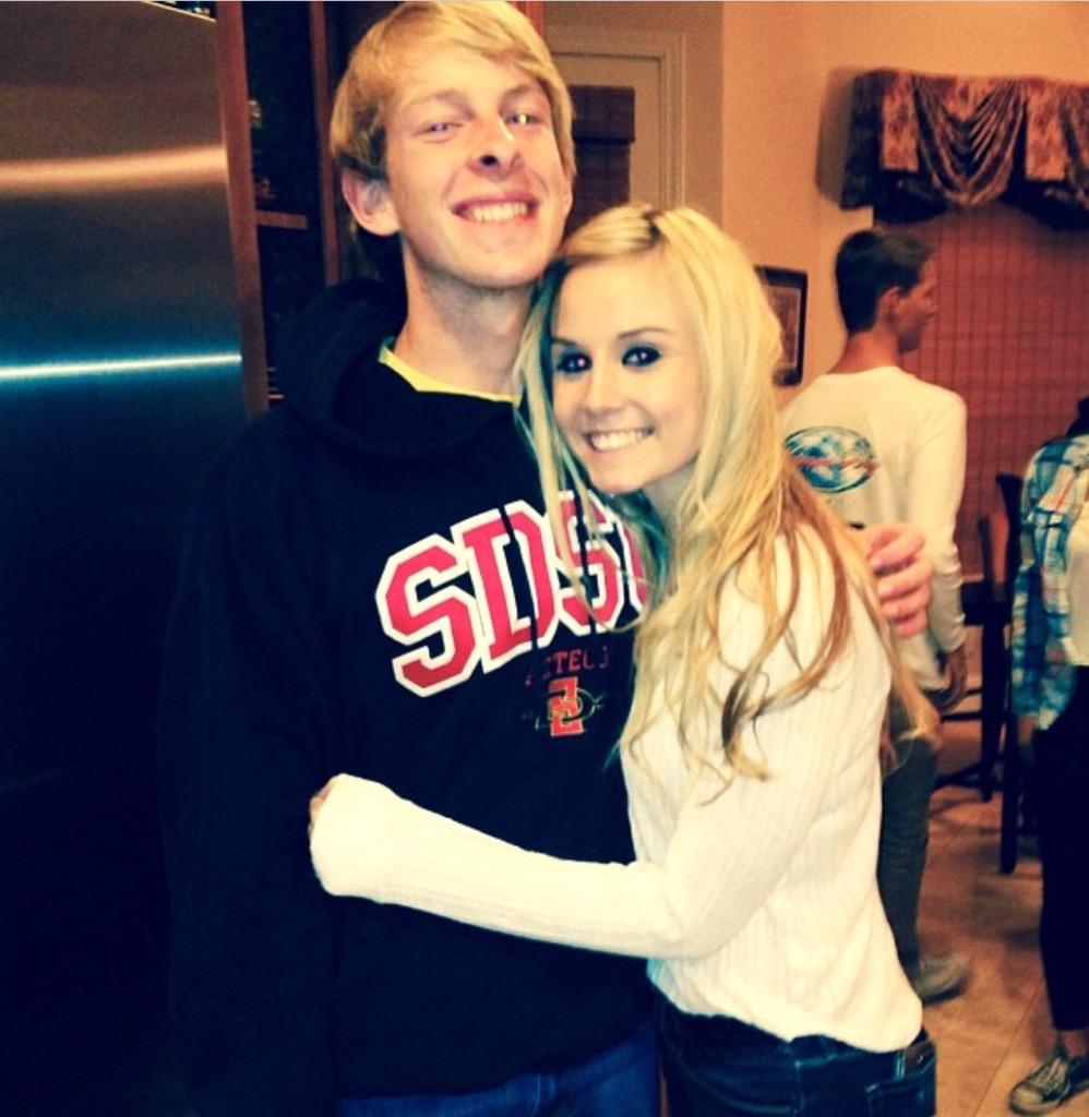 Happy happy birthday     can\t wait till we go to Chico!!!! Have a fantastic day! 