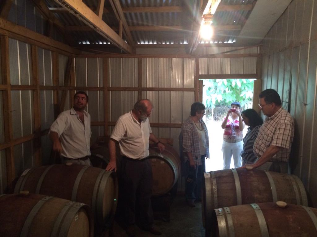 tintoderulo's tweet photo. Domingo de visitas en la bodega #tintoderulo http://t.co/w822M15J0h