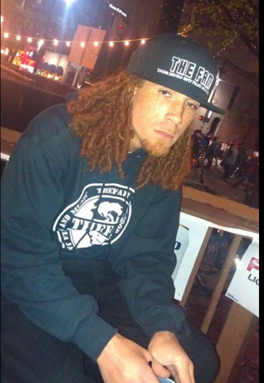 AlphaOmegaRedd's tweet photo. #THEFAM #TrueHoodEnt #SXSW @AlphaOmegaRedd http://t.co/2XrbpSmqd9