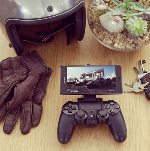 SonyXperiaUS's tweet image. Vroom vroom. #PS4RemotePlay style.