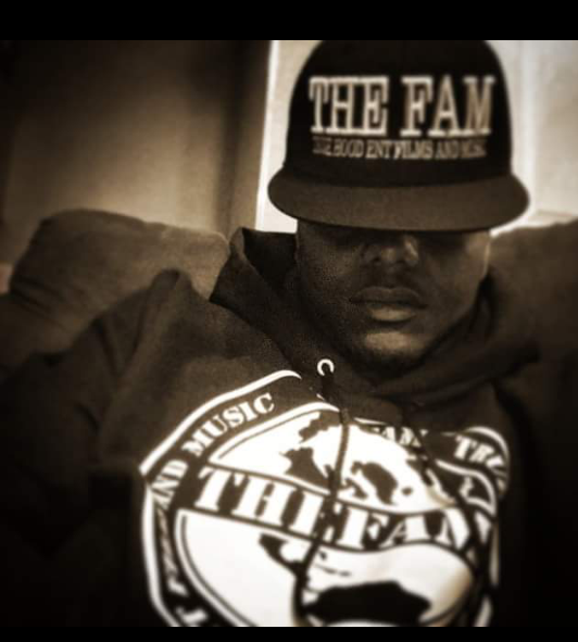 AlphaOmegaRedd's tweet photo. #THEFAM #SXSW http://t.co/v7YmH8s6qa