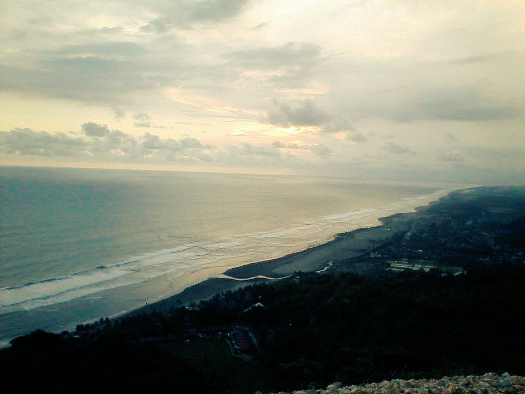 Sejauh mata memandang.