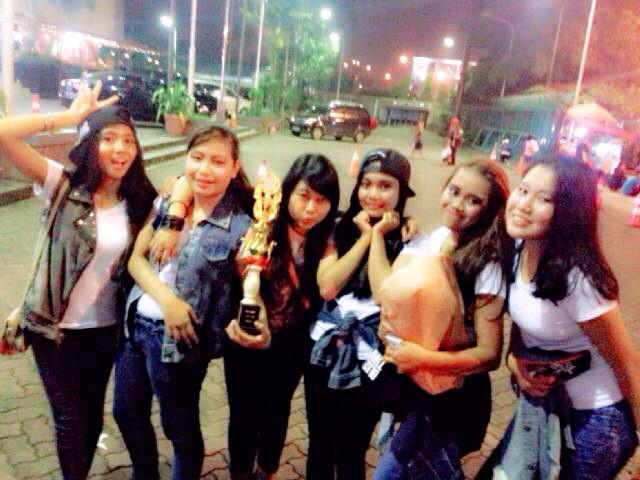 Thanks buat xinzo , acaranya luar biasa , DJ nya keren , dan alhamdulilah Various Dancer dpet the best perfom ;)