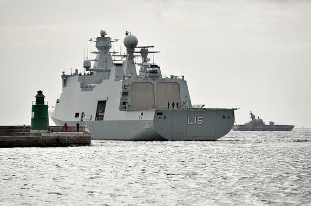 NATOlizer's tweet photo. #Russia Warns #Denmark It Could Become A #NuclearTarget #NATO http://t.co/GvjOUjQjrX http://t.co/55jqbqvD8K