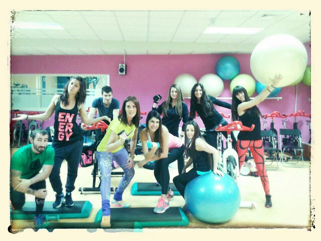 Rocy_yOshii's tweet image. ¡Curso increible! ¡Gracias a todos por estar ahi! #ActividadesColectivas #APECED