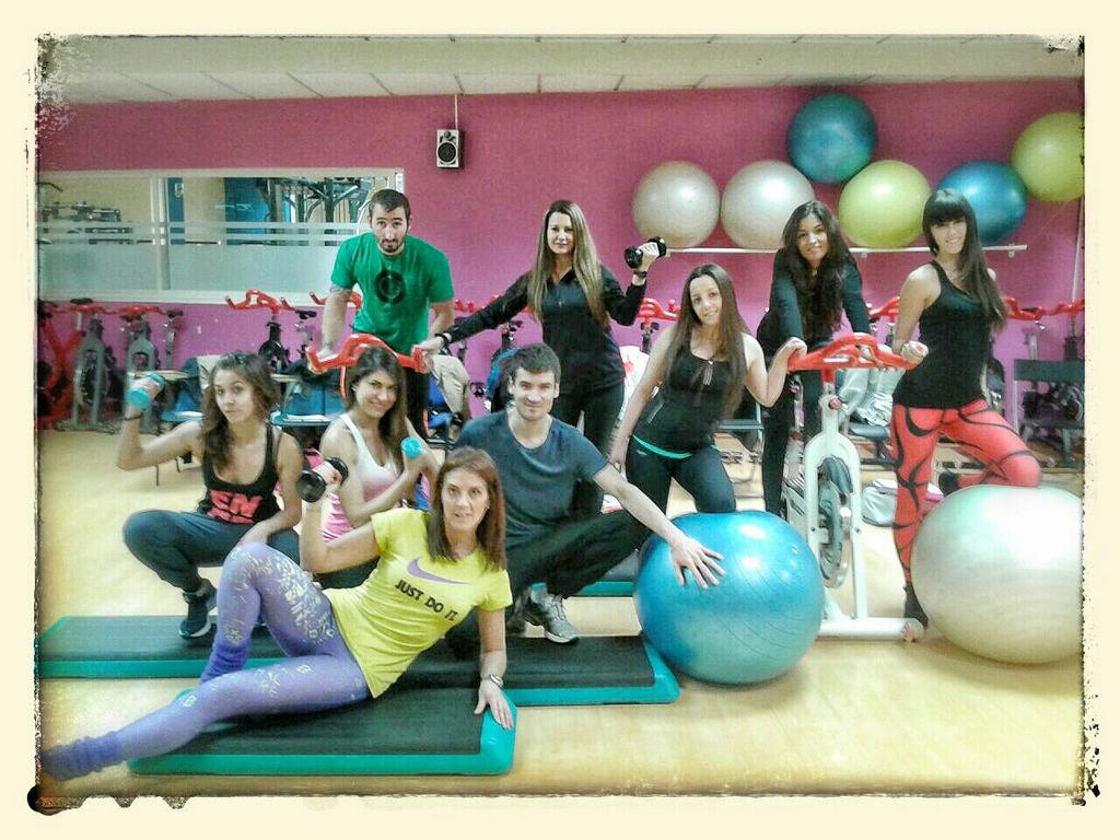 Rocy_yOshii's tweet image. ¡Curso increible! ¡Gracias a todos por estar ahi! #ActividadesColectivas #APECED