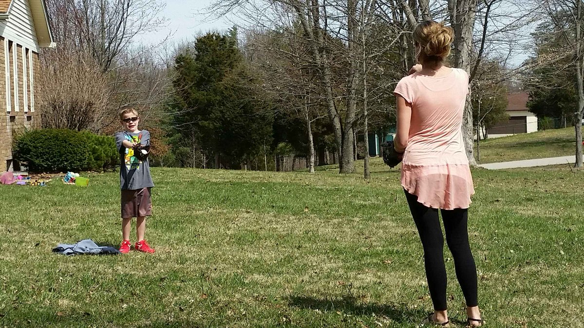 JeremyKappell's tweet image. What do you call fear of a baseball?  Baseballaphobia???  #scaredboy