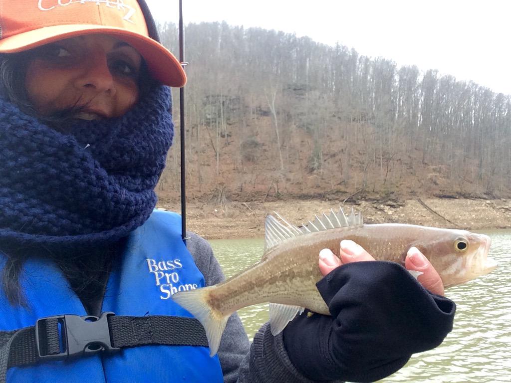 W21Alicia's tweet photo. Our only catch of the day and I couldn't even keep her. #frozen #NoNetNeeded http://t.co/48Vwu2YmwD