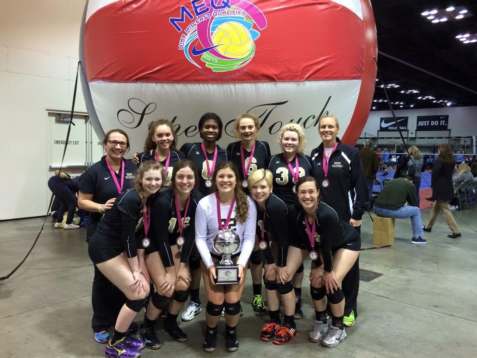 Twl14's tweet photo. "@KreweVolleyball: MEQ champions http://t.co/iLuGv8jRHl"